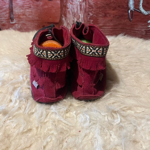 Laurentian Chief suede fringe moccasins - Picture 7 of 11